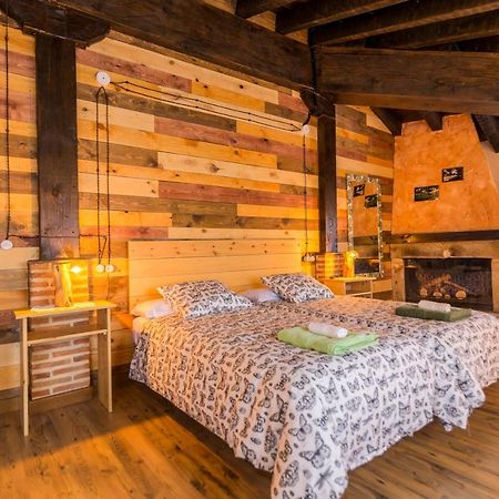 El Nido Del Mirlo Villa Casarejos Екстериор снимка